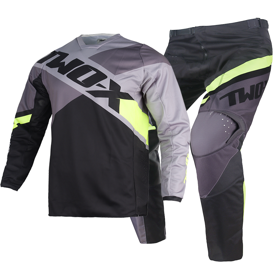 Nuovo Set di Abbigliamento Two - Motorcycle Gear Sale recensione e prezzo